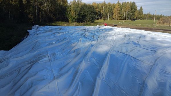 Плёнка чёрно-белая для укрытия силосных и сенажных ям